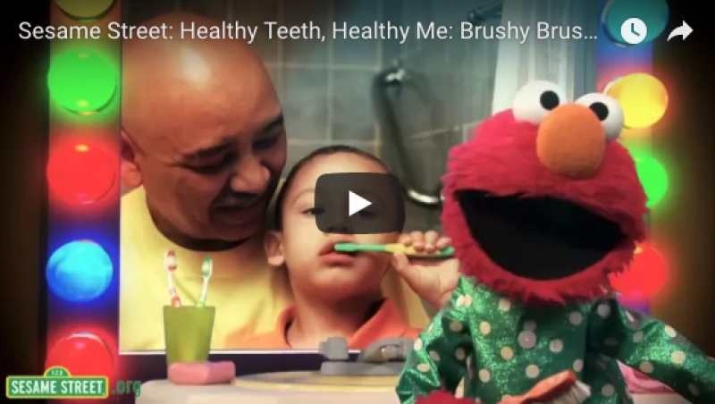 Detail Elmo Brush Your Teeth Youtube Nomer 7