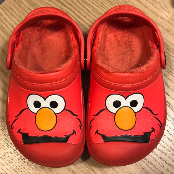 Detail Elmo Crocs Nomer 17