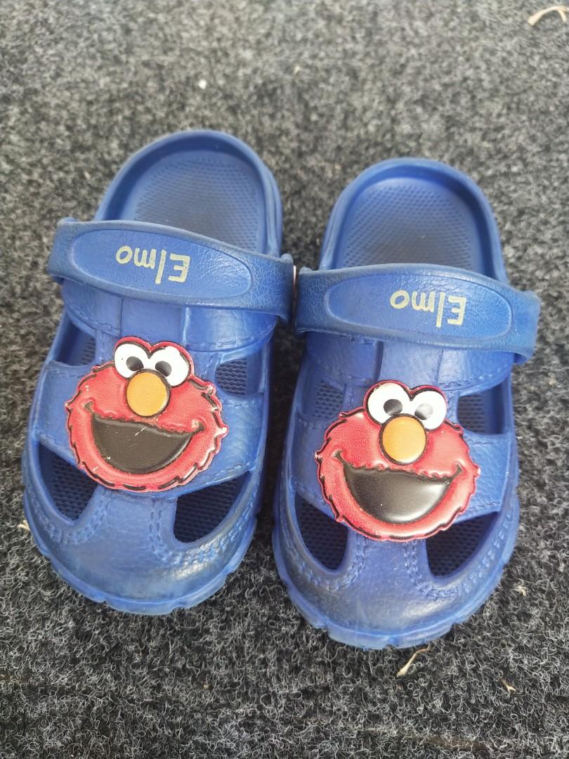 Detail Elmo Crocs Nomer 19