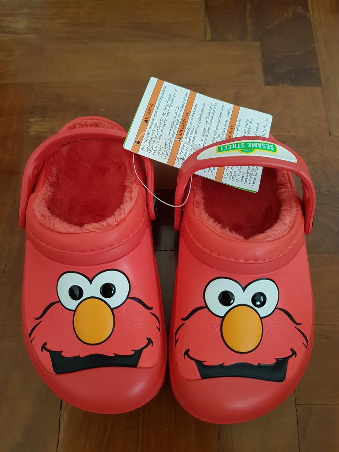 Detail Elmo Crocs Nomer 22