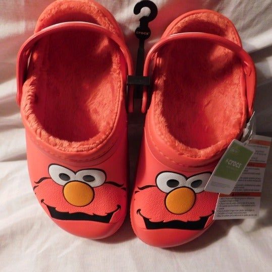 Detail Elmo Crocs Nomer 27