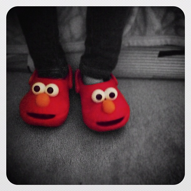 Detail Elmo Crocs Nomer 29