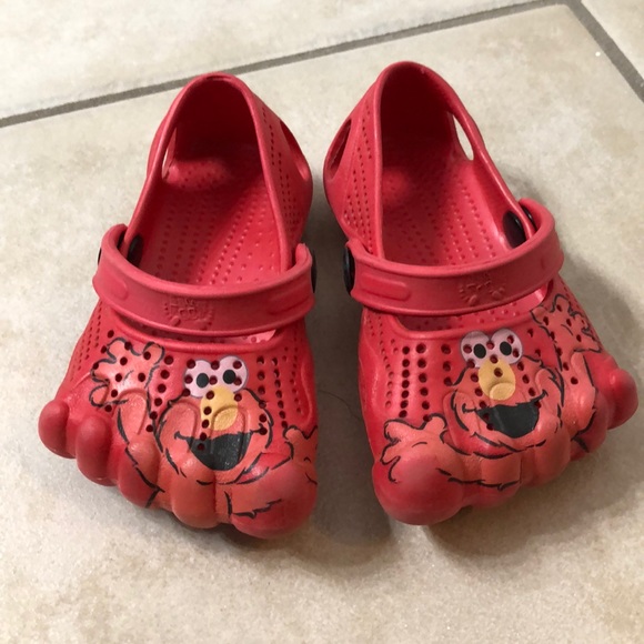 Detail Elmo Crocs Nomer 30