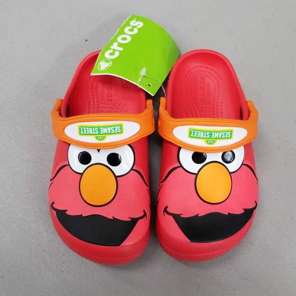 Detail Elmo Crocs Nomer 33