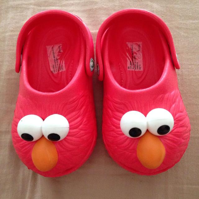 Detail Elmo Crocs Nomer 34