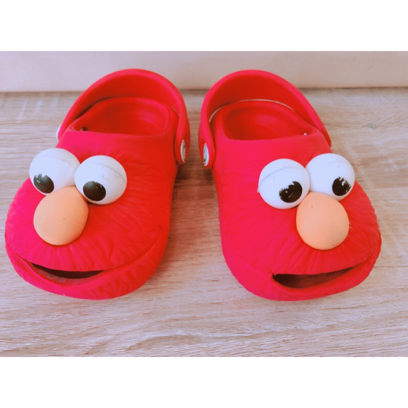 Detail Elmo Crocs Nomer 36
