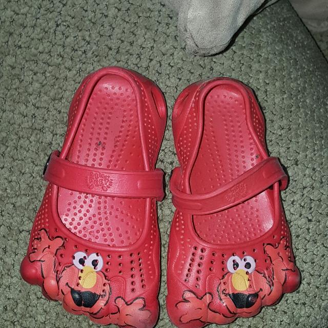Detail Elmo Crocs Nomer 39