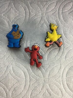 Detail Elmo Crocs Nomer 44