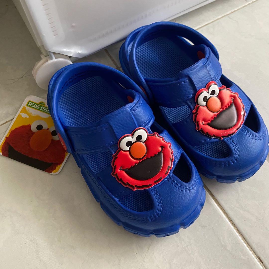 Detail Elmo Crocs Nomer 57