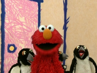 Detail Elmo Penguins Nomer 17