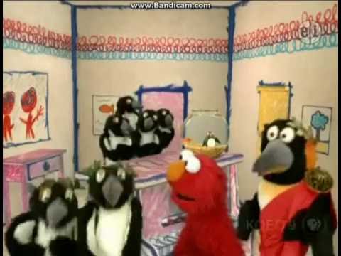 Detail Elmo Penguins Nomer 5