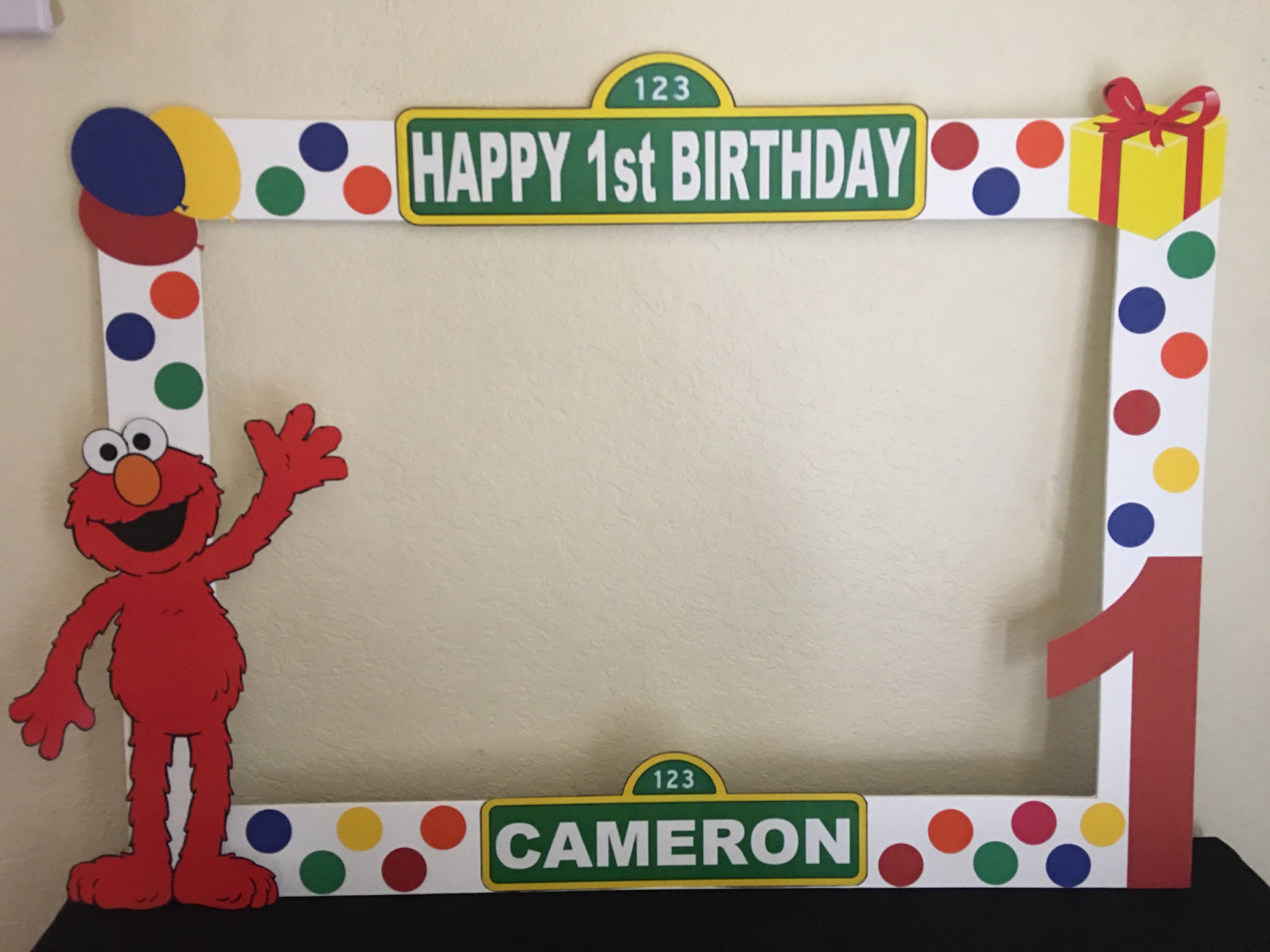 Detail Elmo Photo Booth Frame Nomer 4