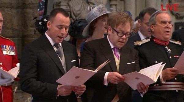 Detail Elton John Rowan Atkinson Nomer 22