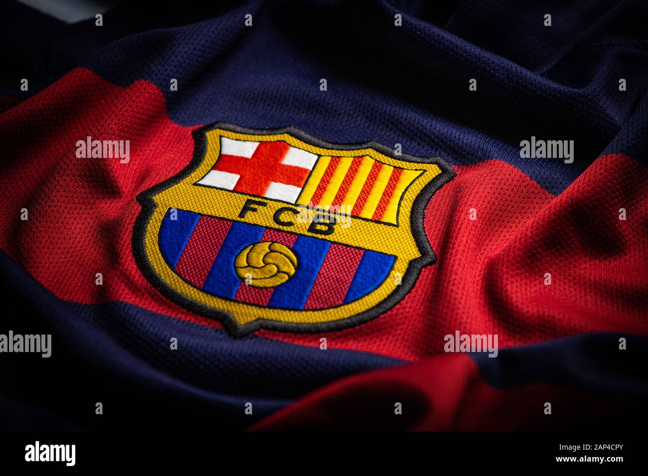 Detail Emblem Barcelona Nomer 31