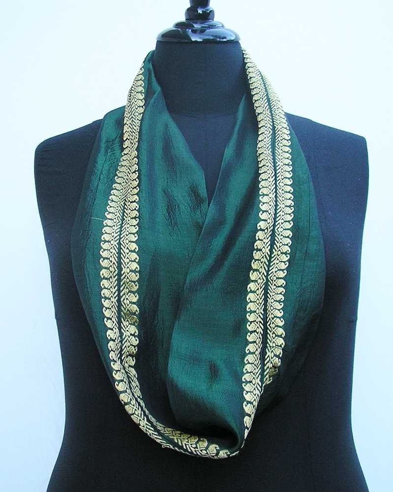 Detail Emerald Green Infinity Scarf Nomer 25