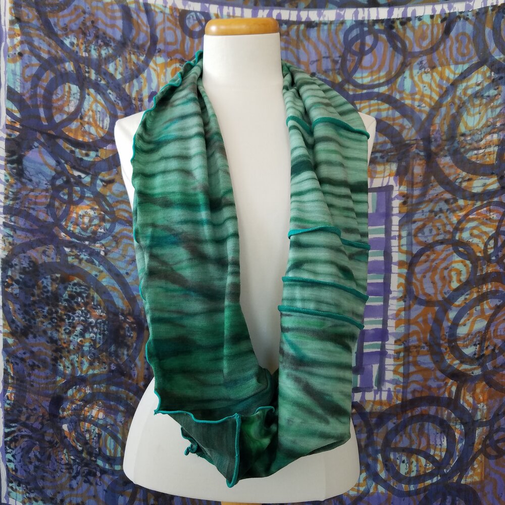 Detail Emerald Green Infinity Scarf Nomer 53