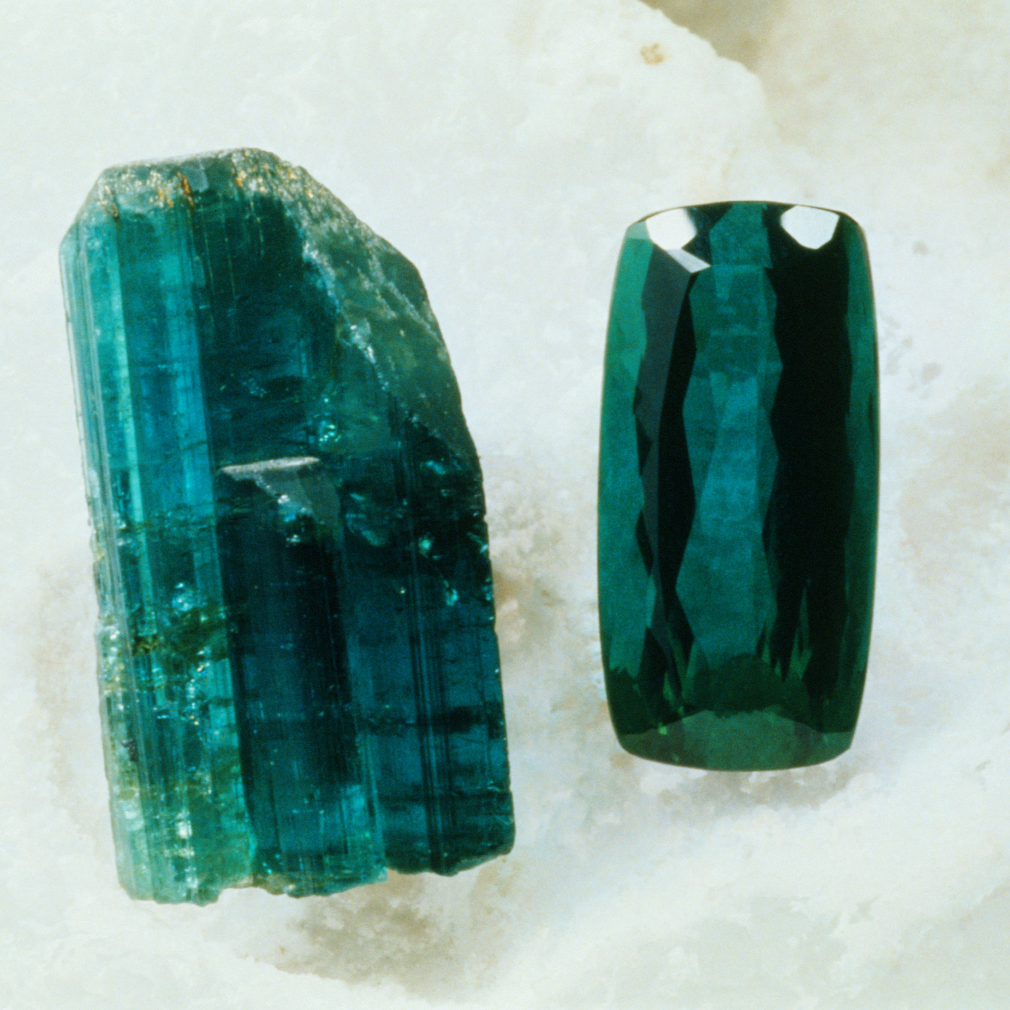 Detail Emerald Image Nomer 51