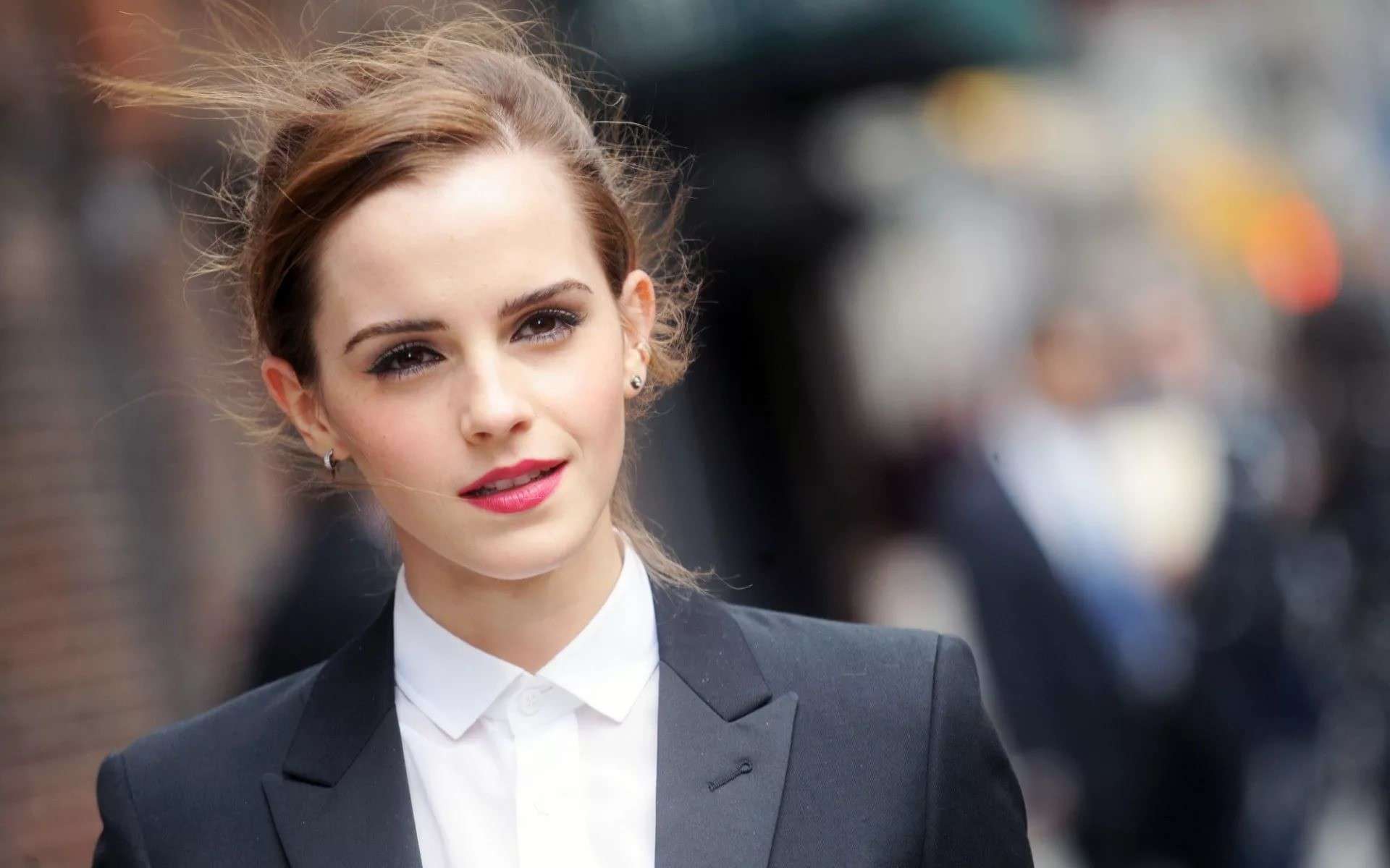 Detail Emma Watson Hd Wallpaper Nomer 5