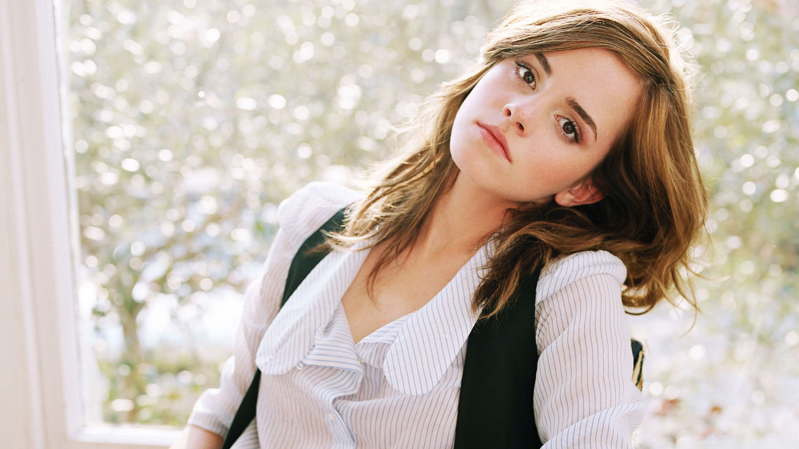 Detail Emma Watson Hd Wallpaper Nomer 10