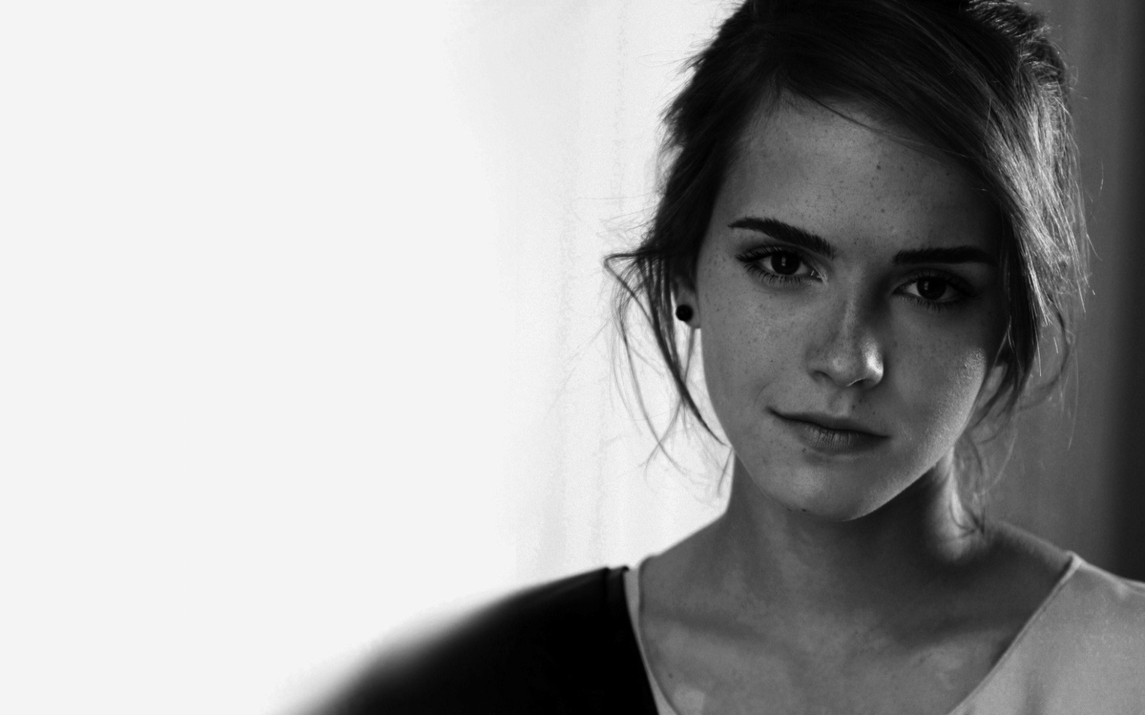 Detail Emma Watson Wallpaper Hd Nomer 2