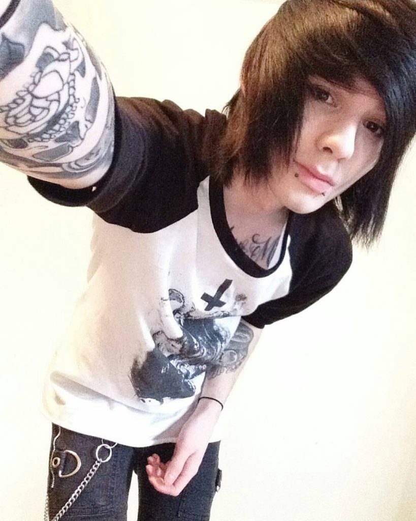 Detail Emo Style Boy Nomer 26