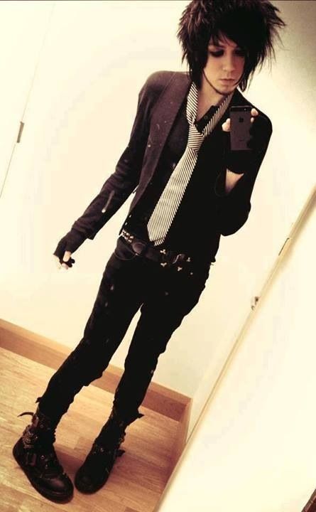Detail Emo Style Boy Nomer 9