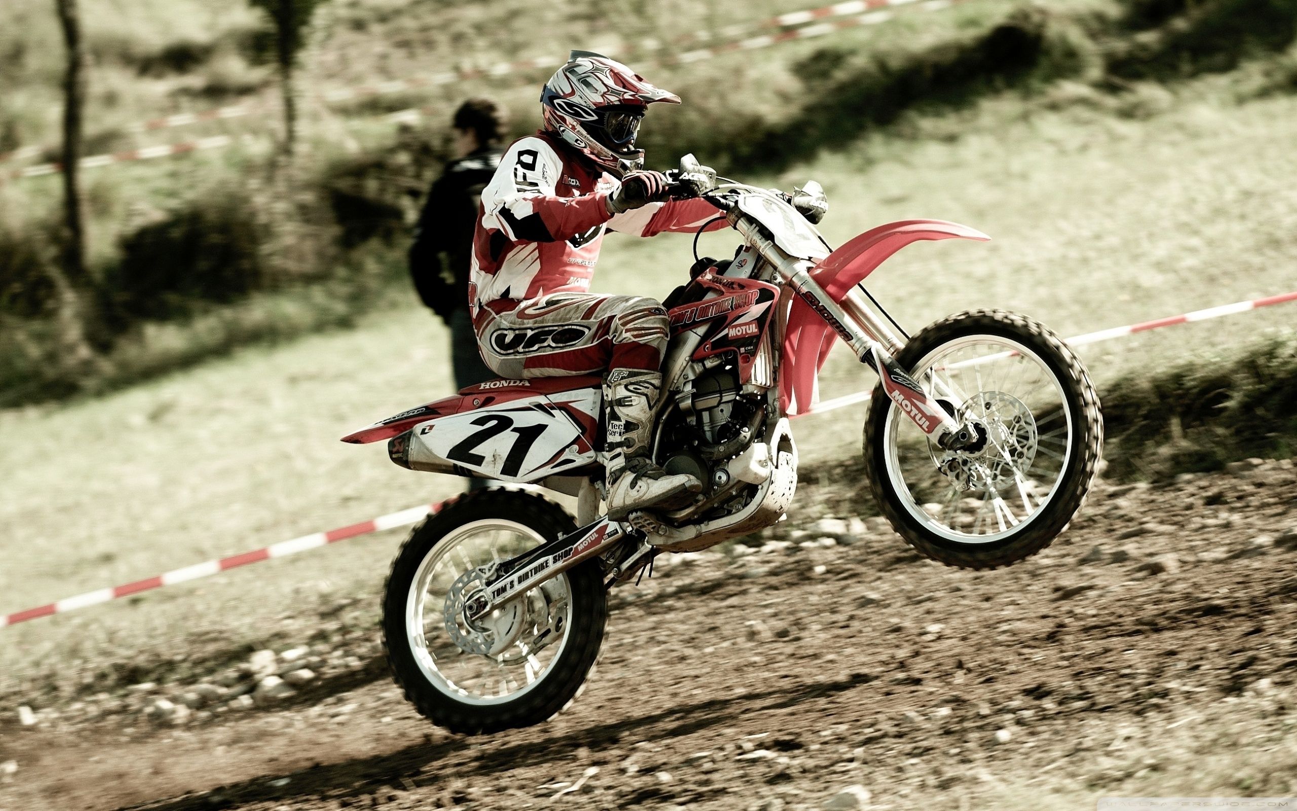 Detail Enduro Wallpaper Nomer 17