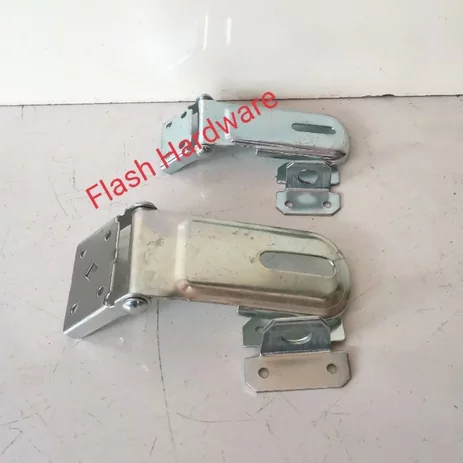 Detail Engsel Gembok Pintu Nomer 24
