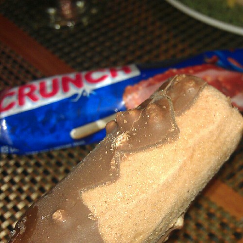 Detail Es Krim Nestle Crunch Nomer 36