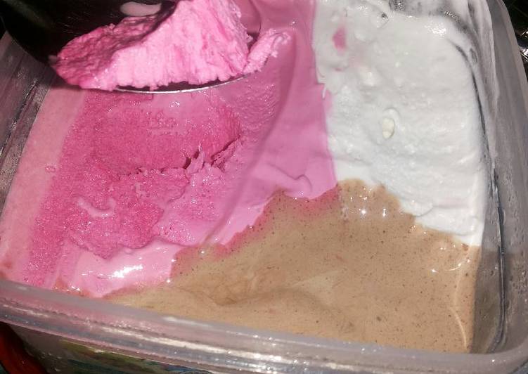 Detail Es Krim Rasa Strawberry Nomer 38