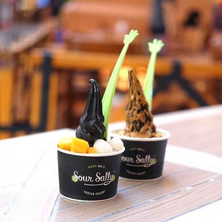 Detail Es Krim Yogurt Hitam Nomer 16