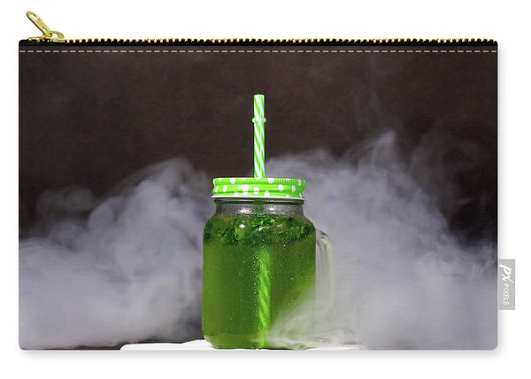 Detail Es Mocktail Pouch Nomer 24