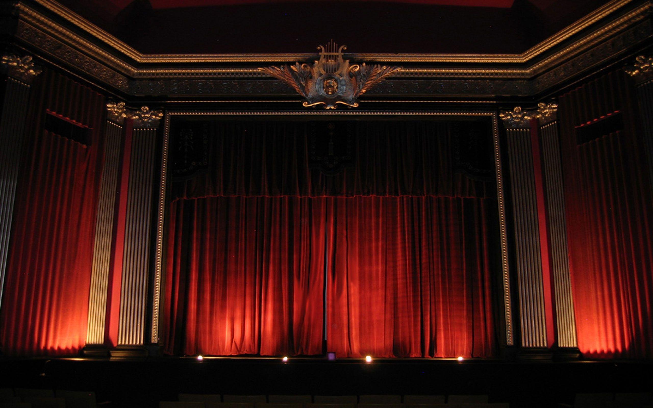 Detail Background Teater Nomer 11
