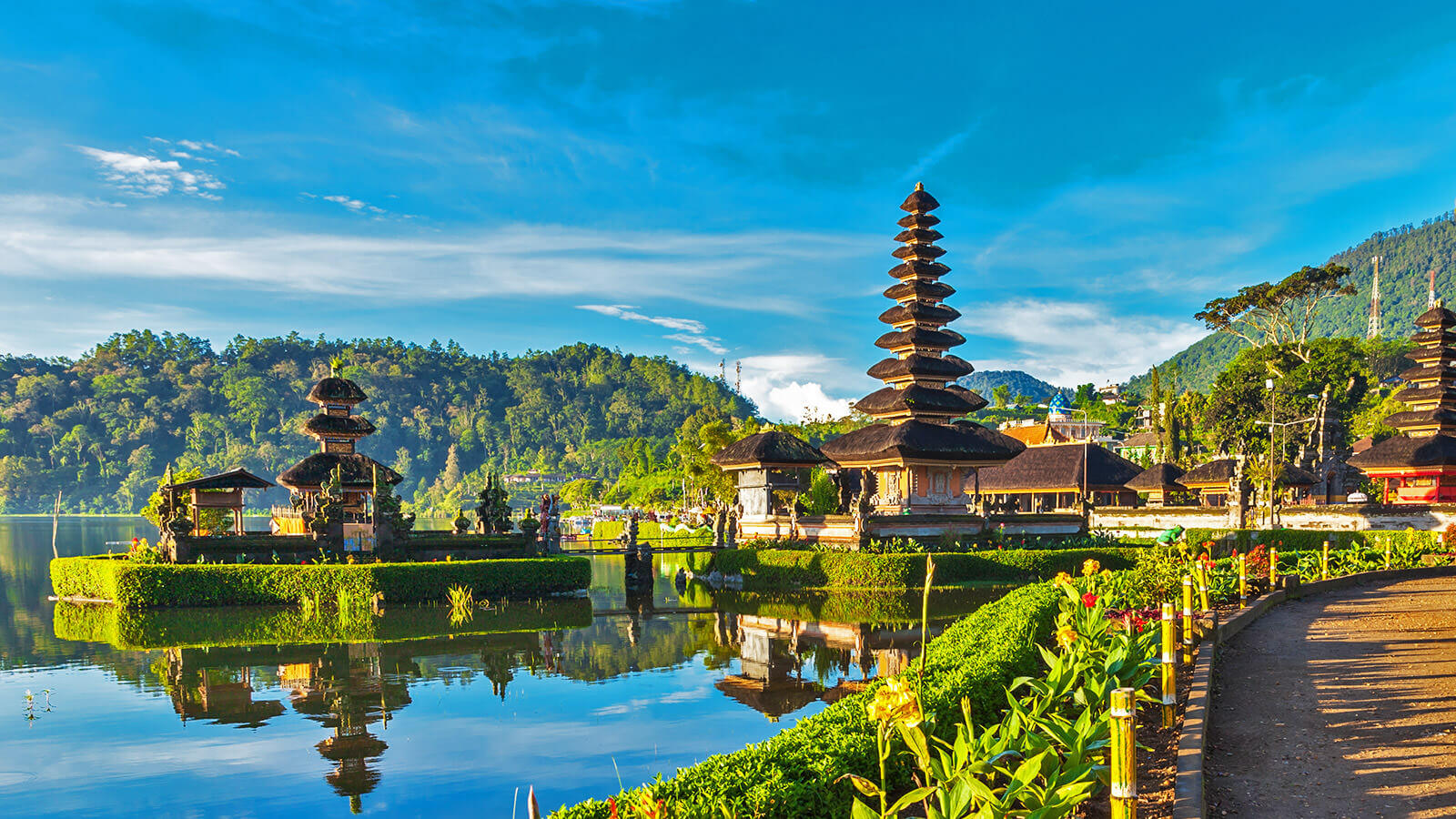 Detail Background Tempat Wisata Nomer 37