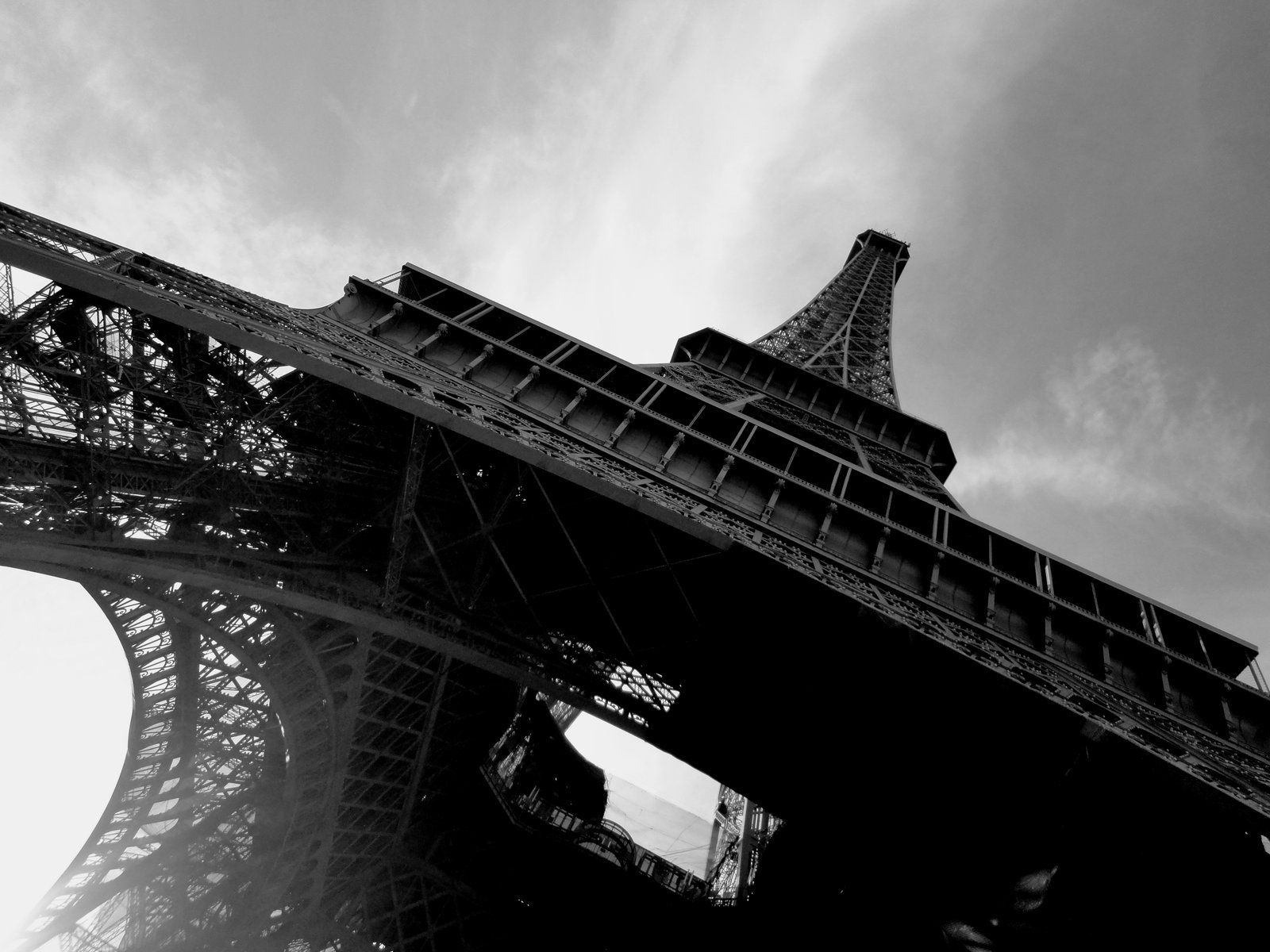 Detail Background Twitter Eiffel Tower Nomer 18