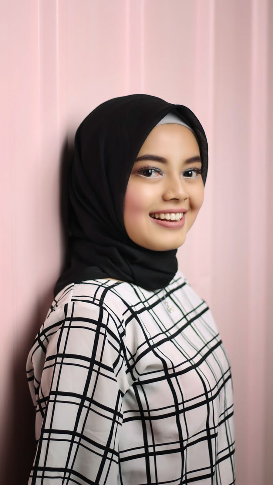 Detail Background Wanita Nomer 37