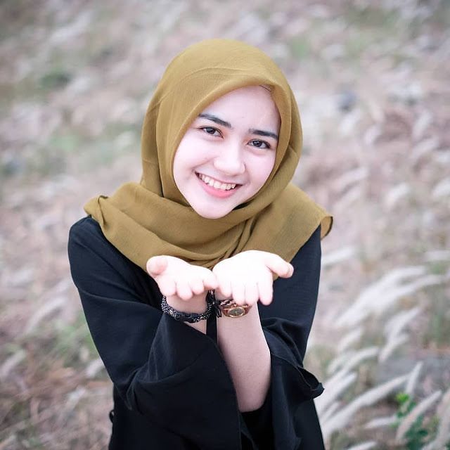 Detail Background Wanita Berhijab Nomer 12