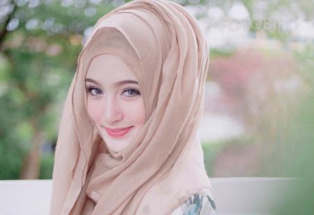 Detail Background Wanita Berhijab Nomer 51