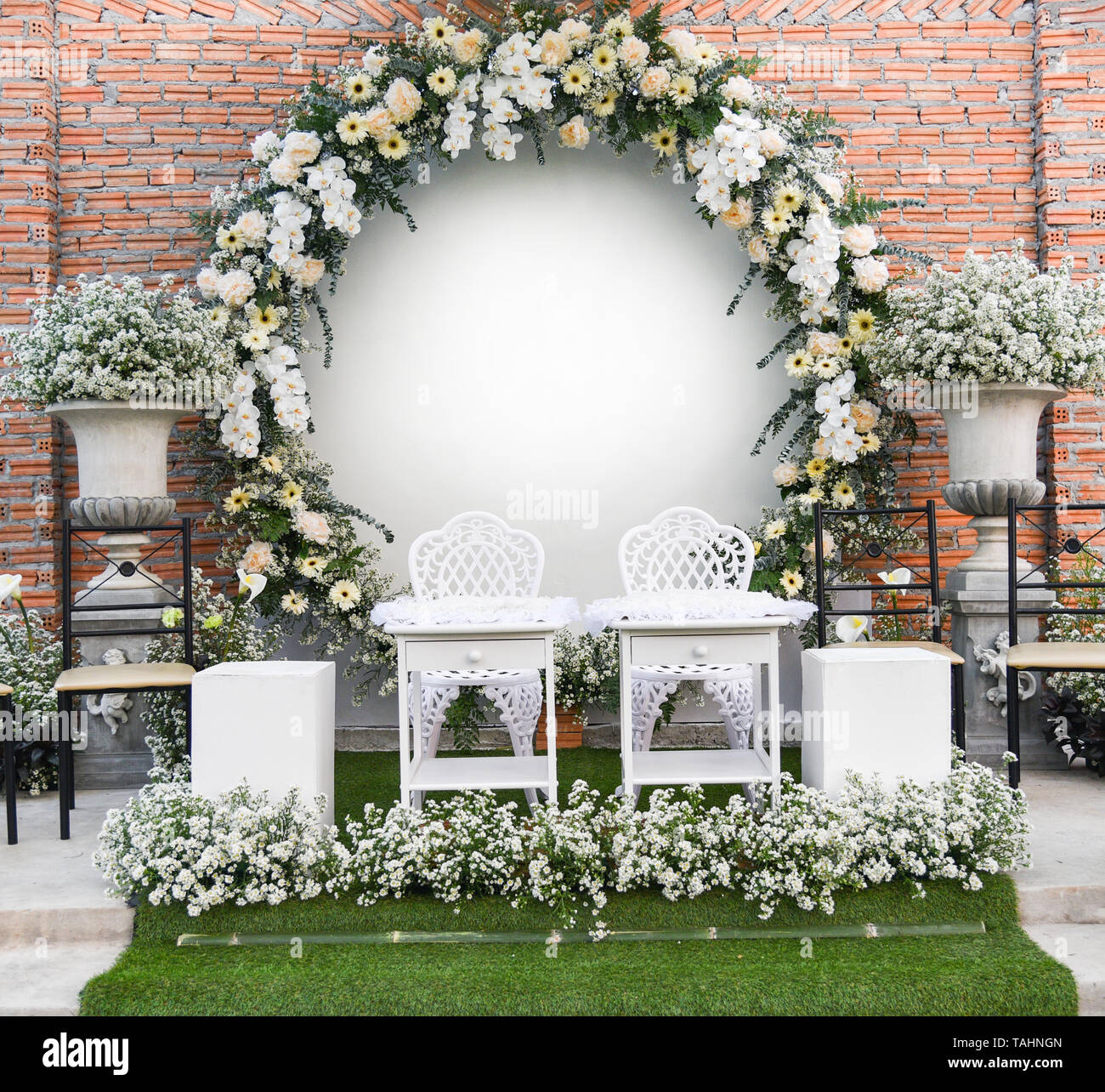 Detail Background Wedding Flower Nomer 28