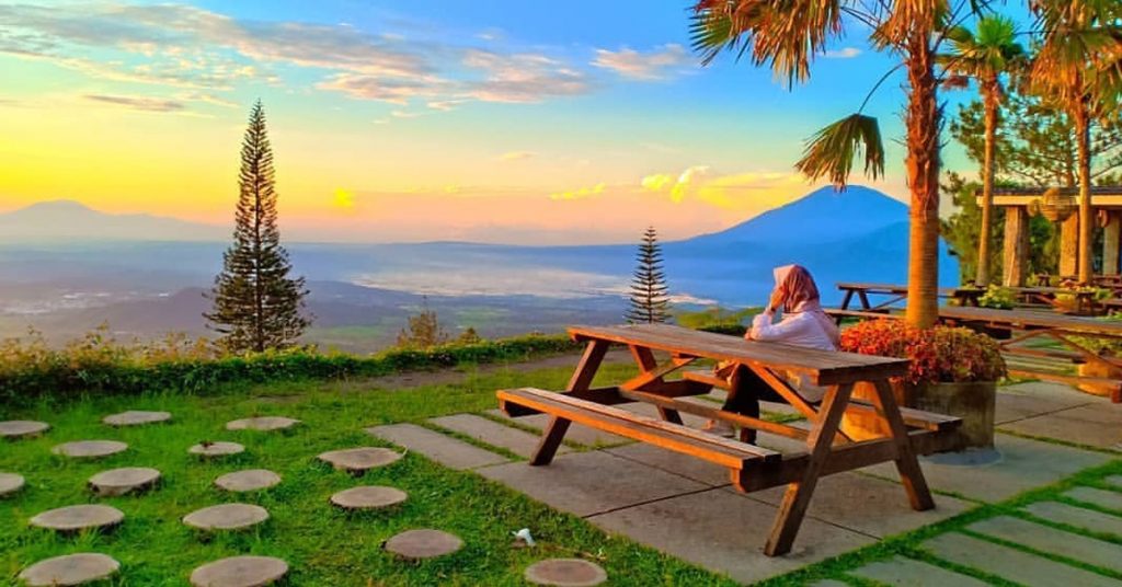Detail Background Wisata Nomer 20