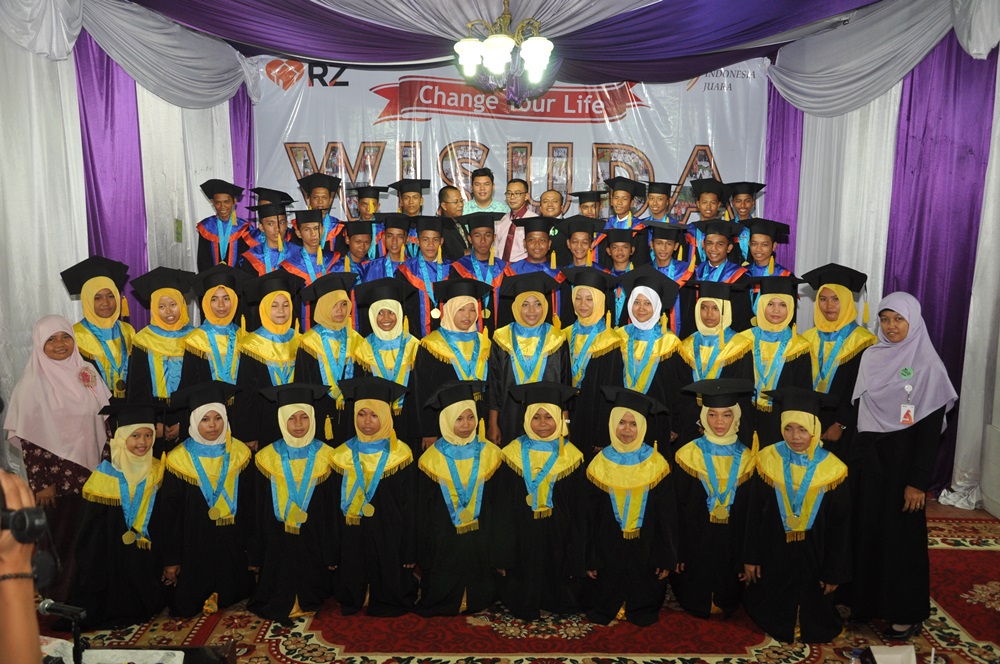 Detail Background Wisuda Smp Nomer 56