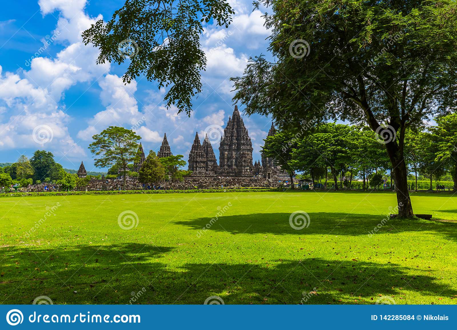 Detail Background Yogyakarta Nomer 41
