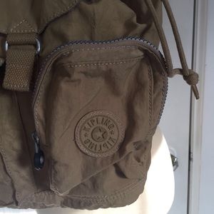 Detail Backpack With Gorilla Keychain Nomer 6