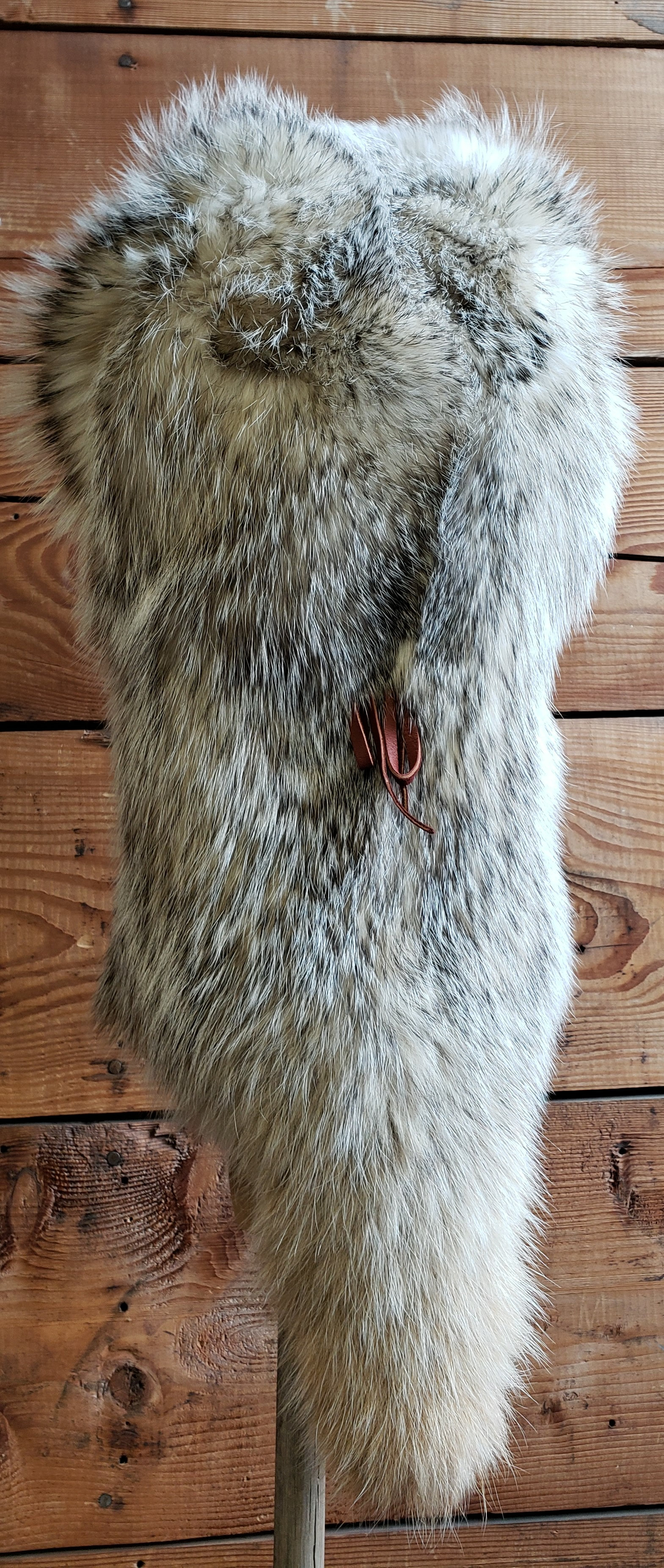Detail Badger Fur Hat Nomer 14