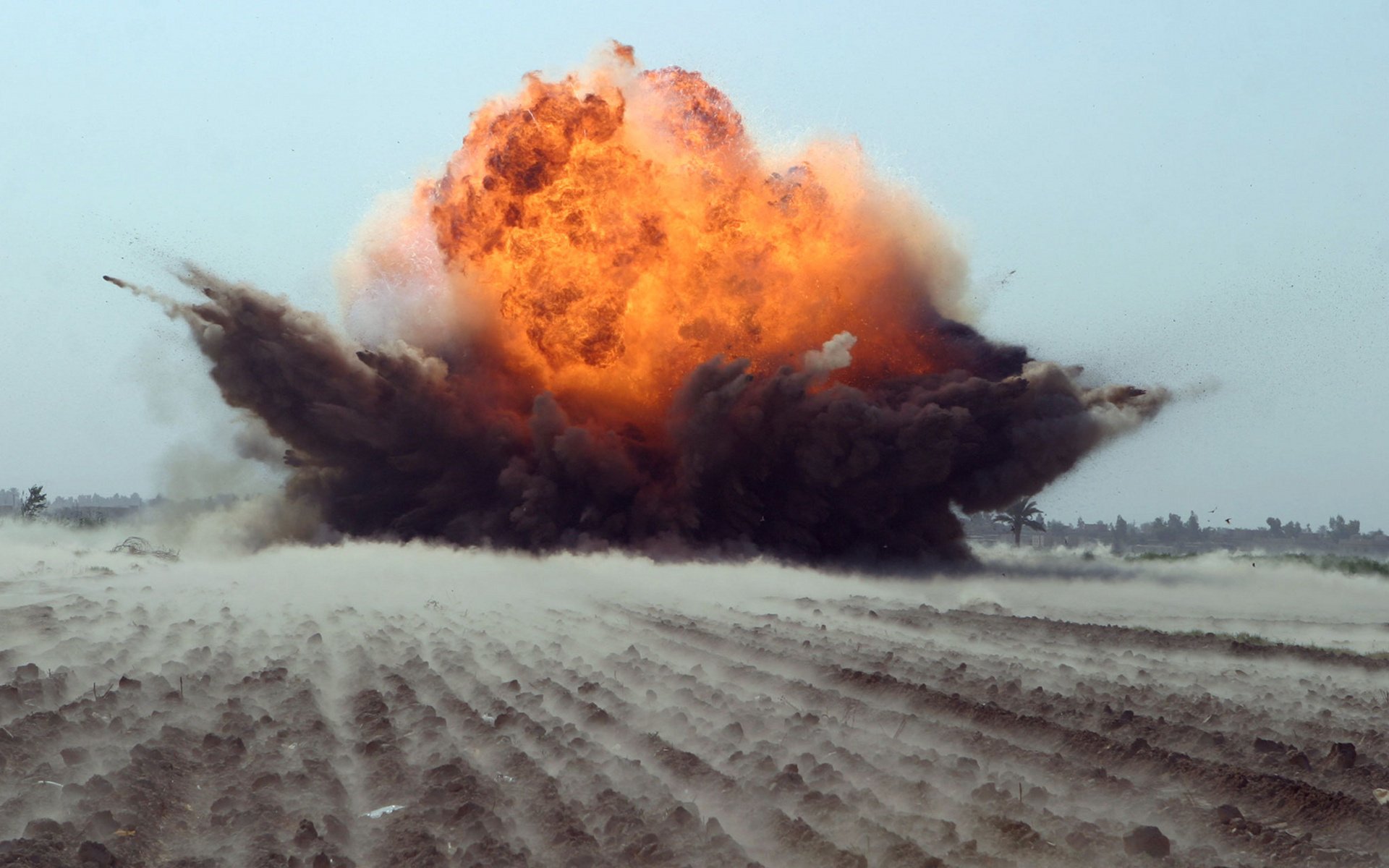 Detail Explosion Background Nomer 43