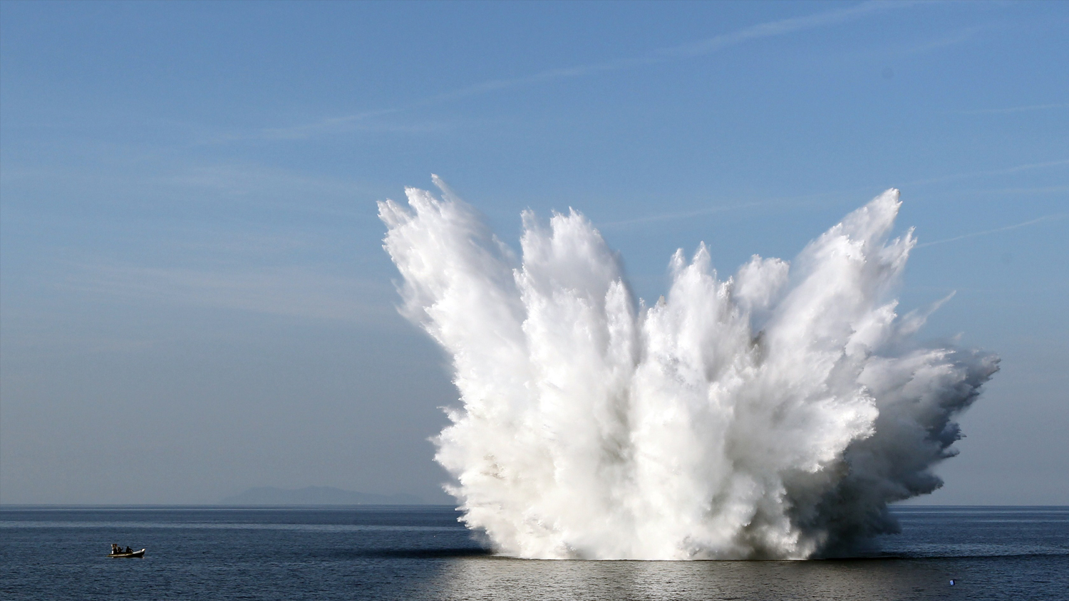 Detail Explosion Image Nomer 38