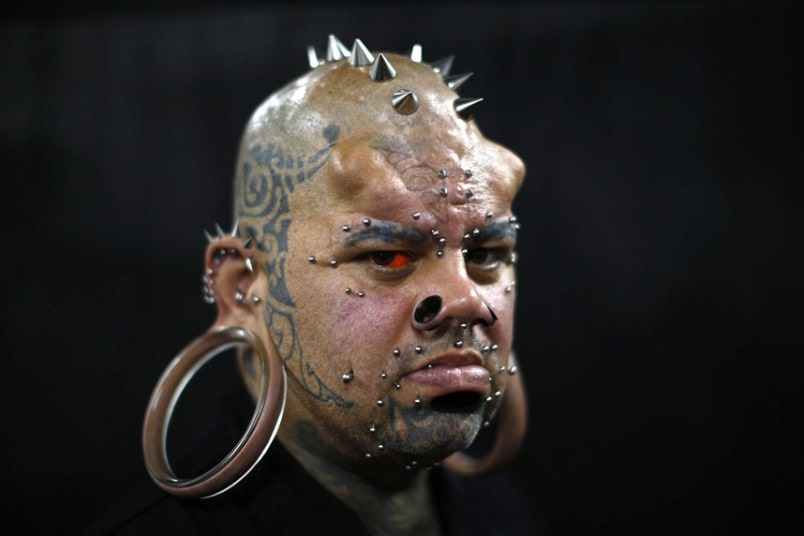 Detail Extreme Body Piercing Pictures Nomer 5