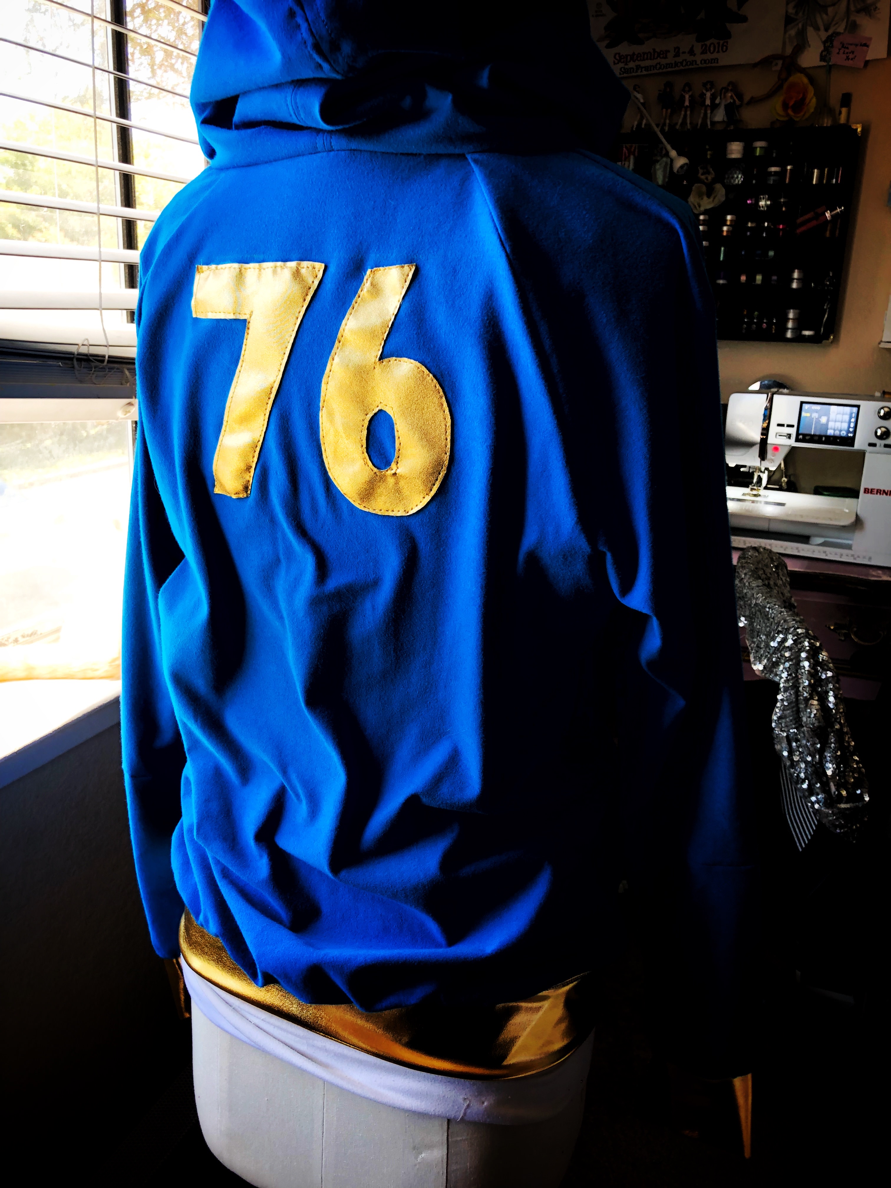 Detail Fallout 76 Hoodie Nomer 28