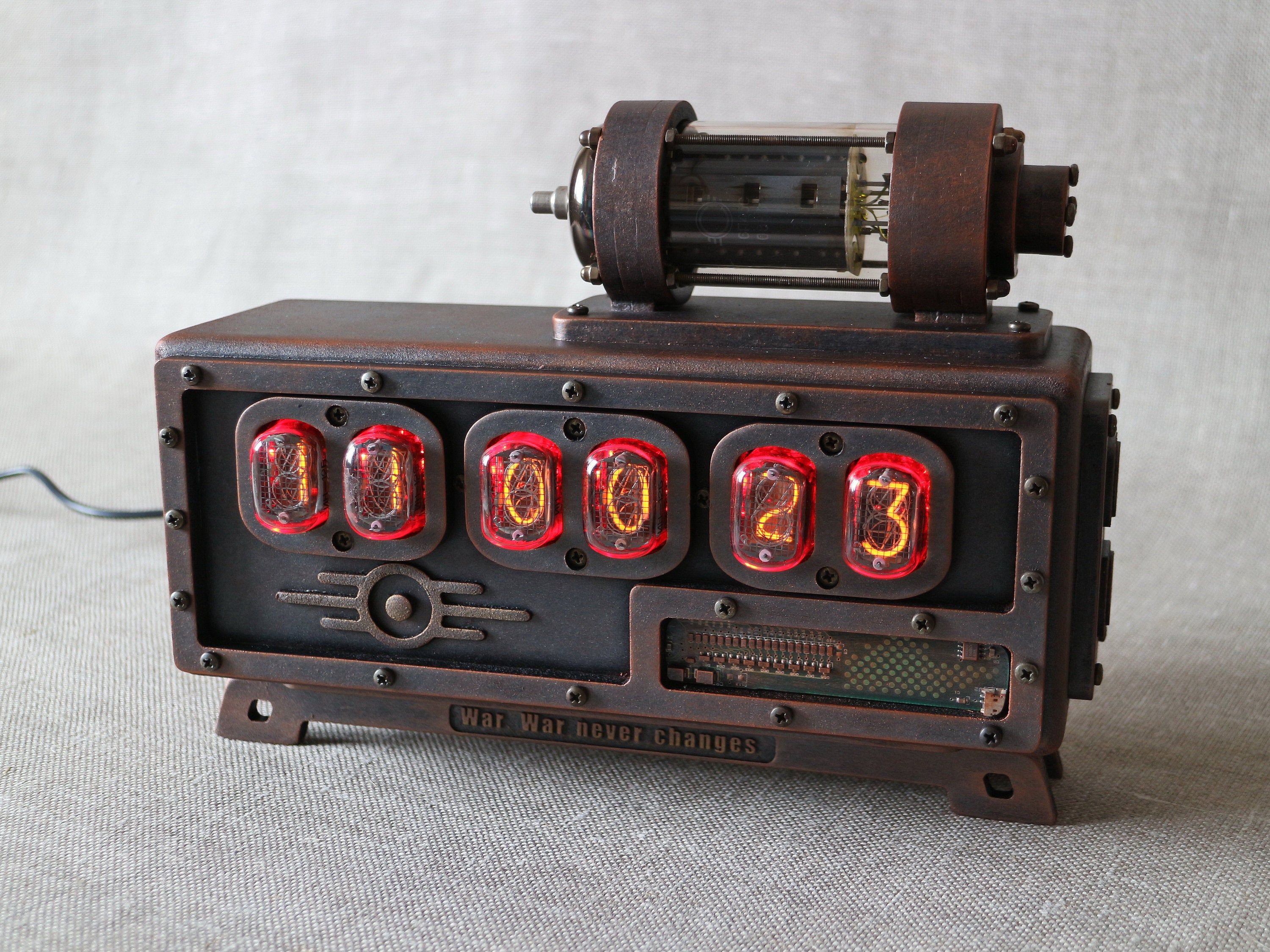 Detail Fallout Alarm Clock Nomer 32