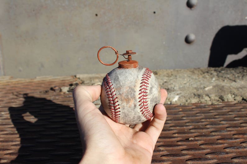 Detail Fallout Baseball Grenade Nomer 45